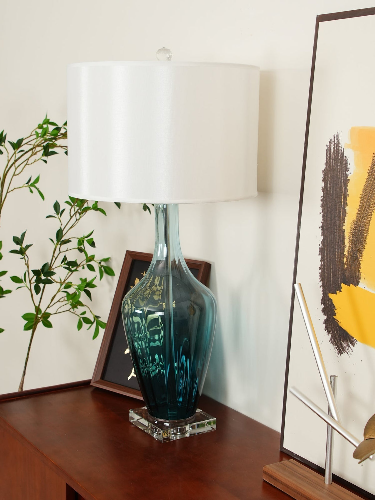 Celanelia Glass Table Lamp