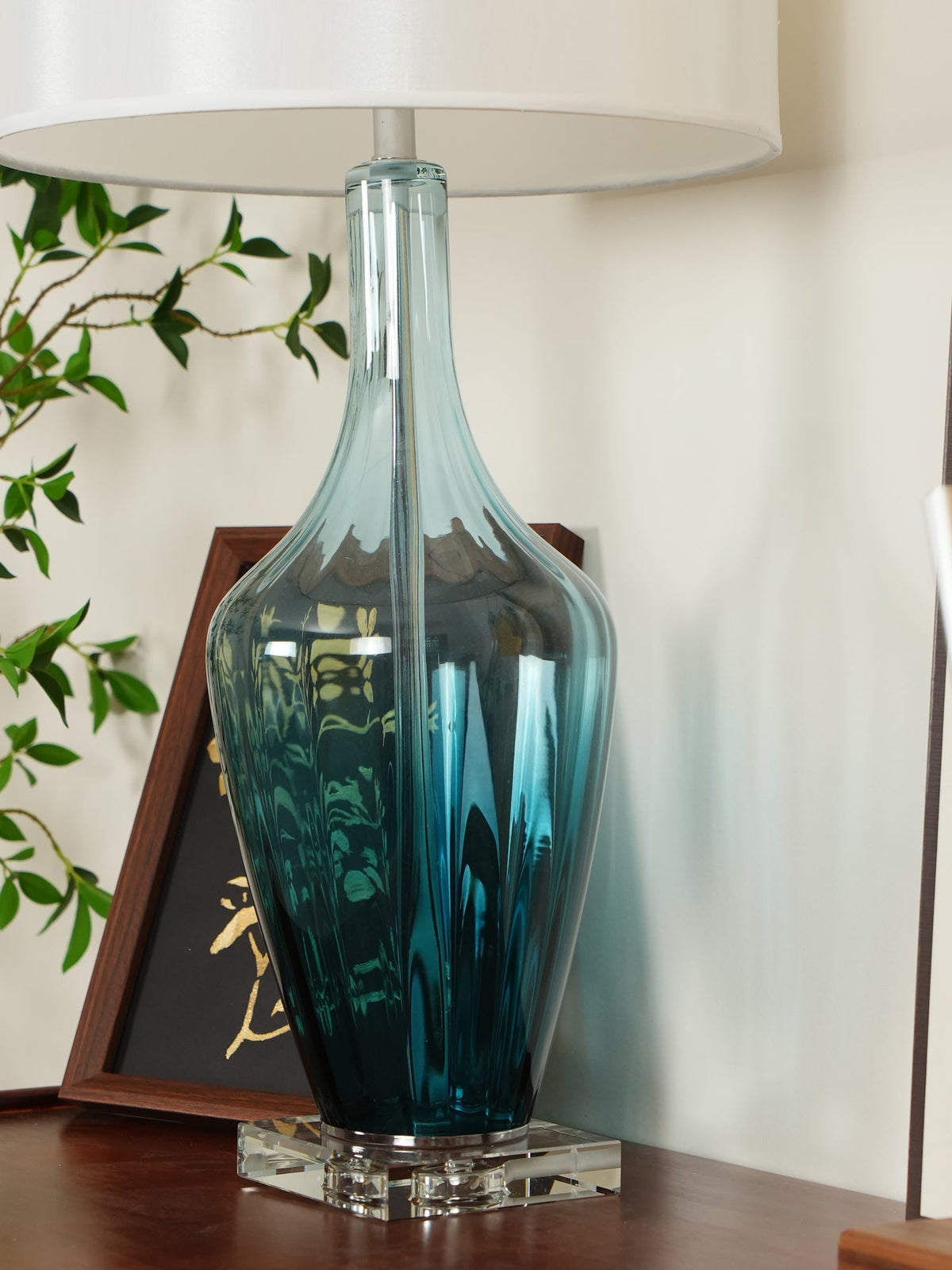 Celanelia Glass Table Lamp