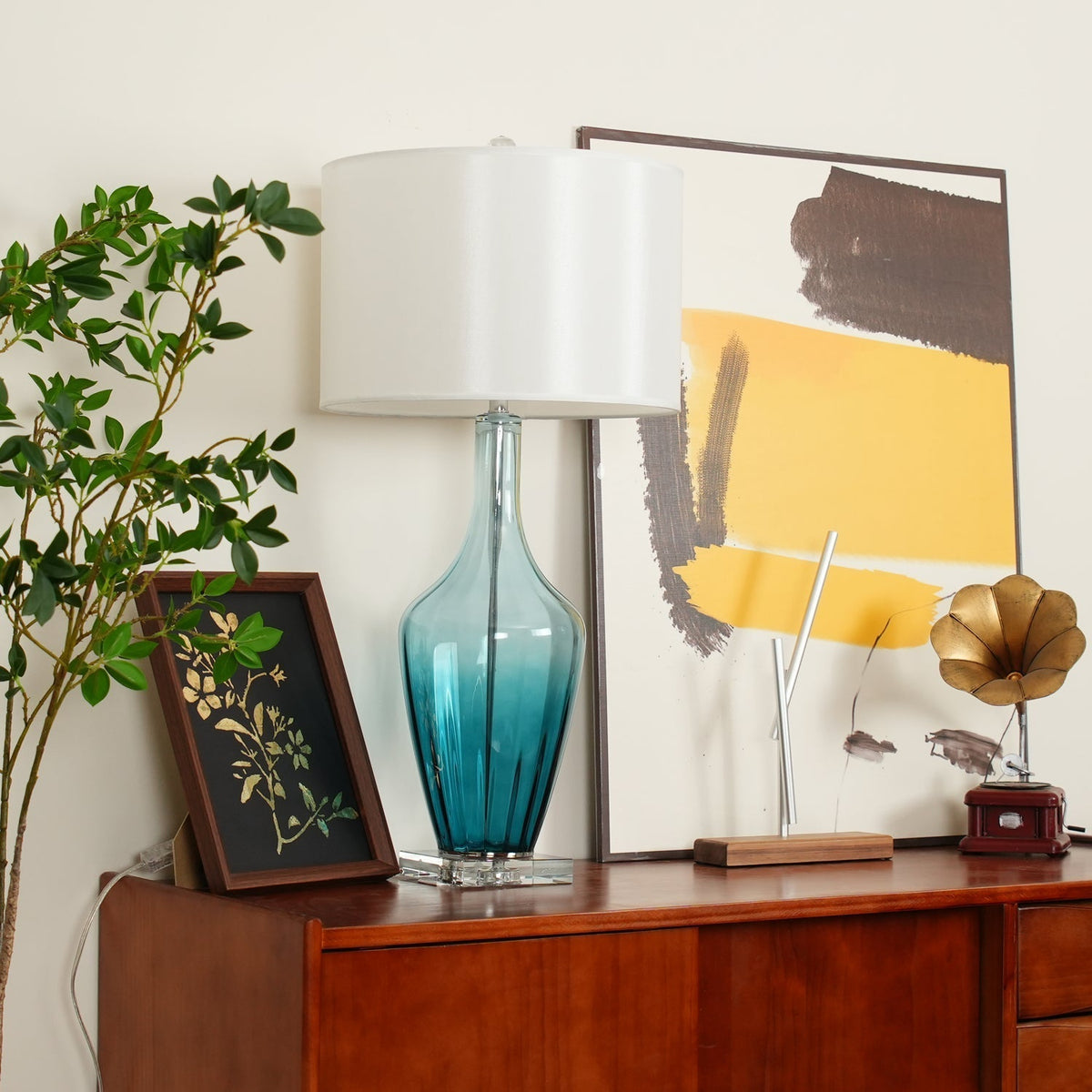 Celanelia Glass Table Lamp