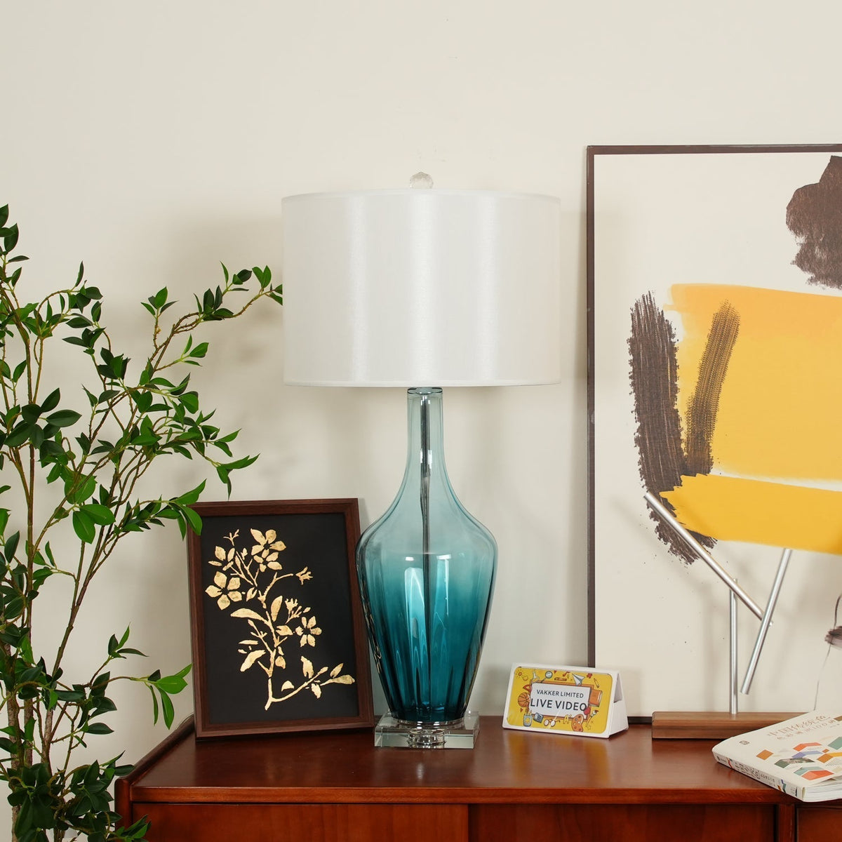 Celanelia Glass Table Lamp