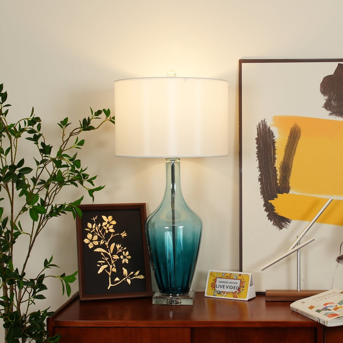 Celanelia Glass Table Lamp