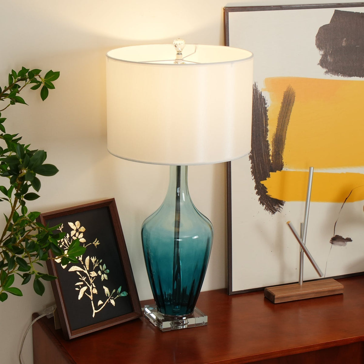 Celanelia Glass Table Lamp