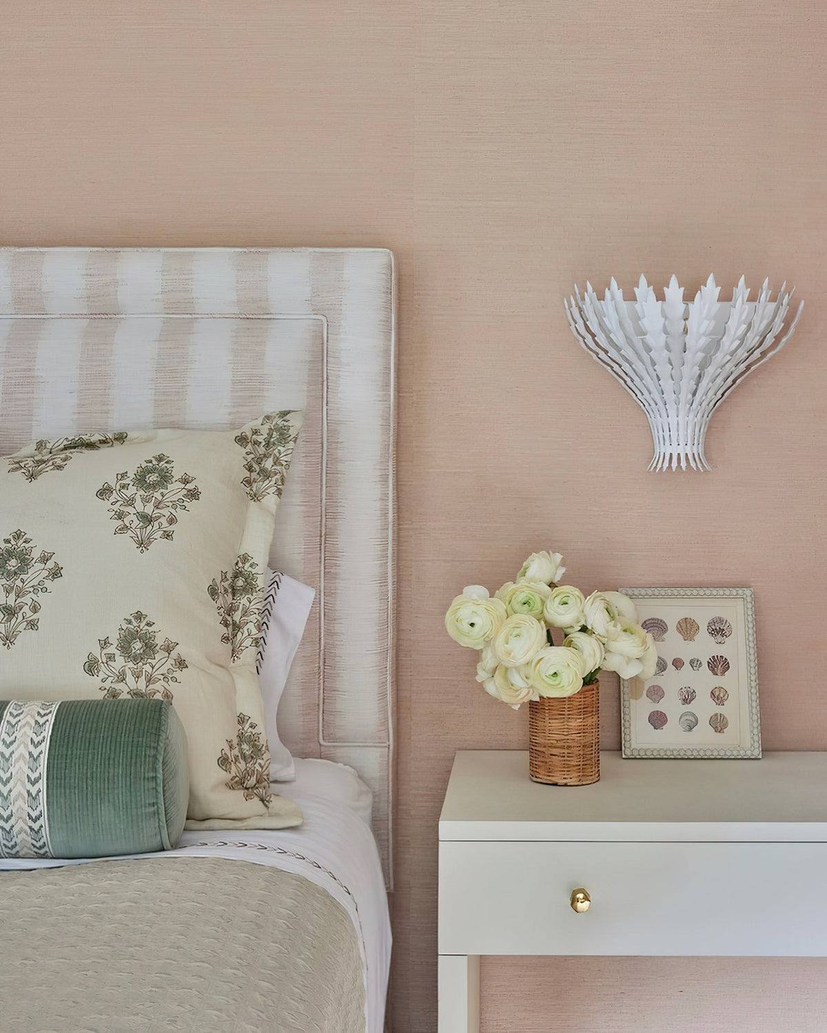 Hampton Wall Light Handmade Leaf Motif Elegant