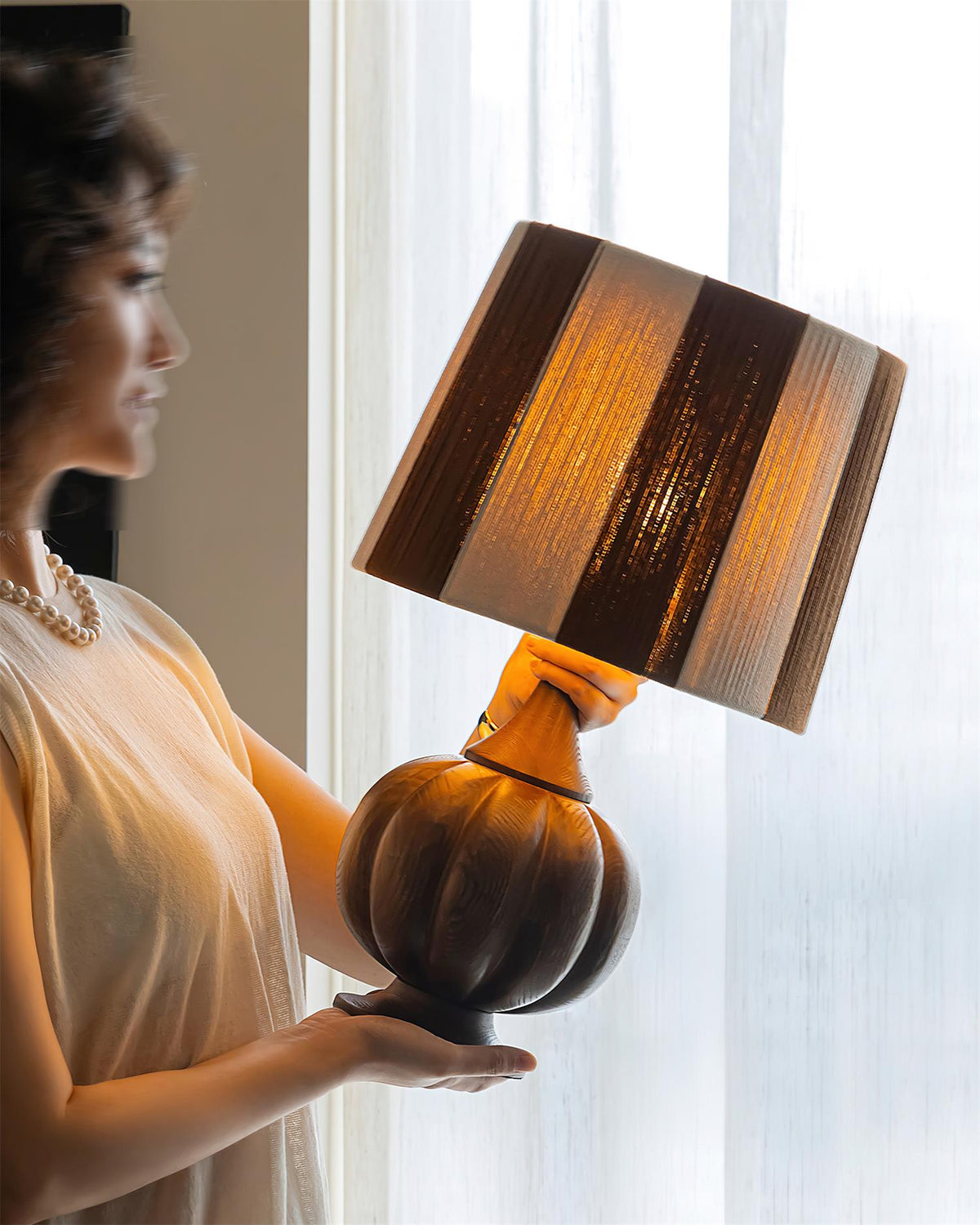 Viraorise Table Lamp