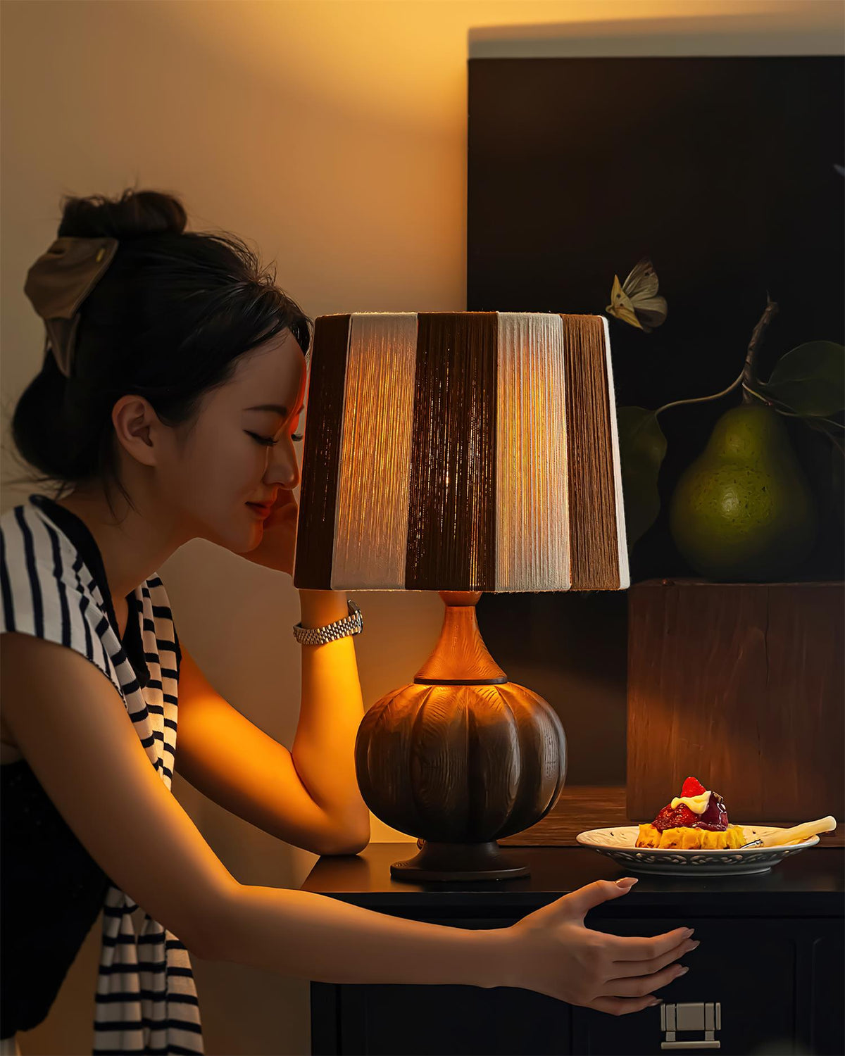 Viraorise Table Lamp