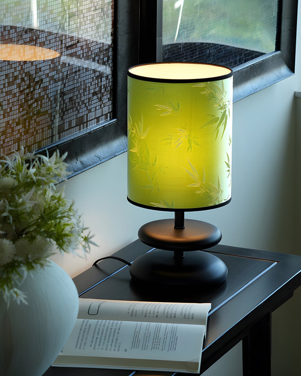 Teriinia Table Lamp