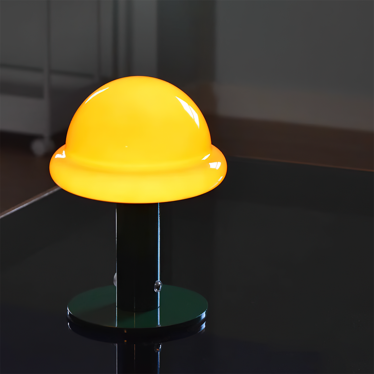 Liorelira Table Lamp
