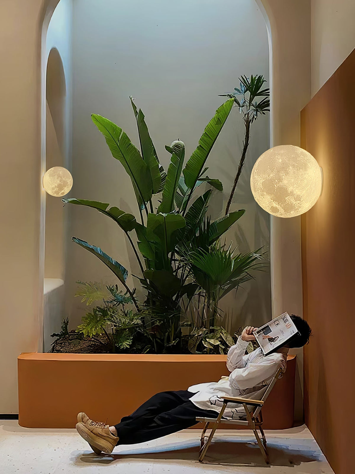 Brivel Nordic Art Moon 3D Plastic Wall Lamp