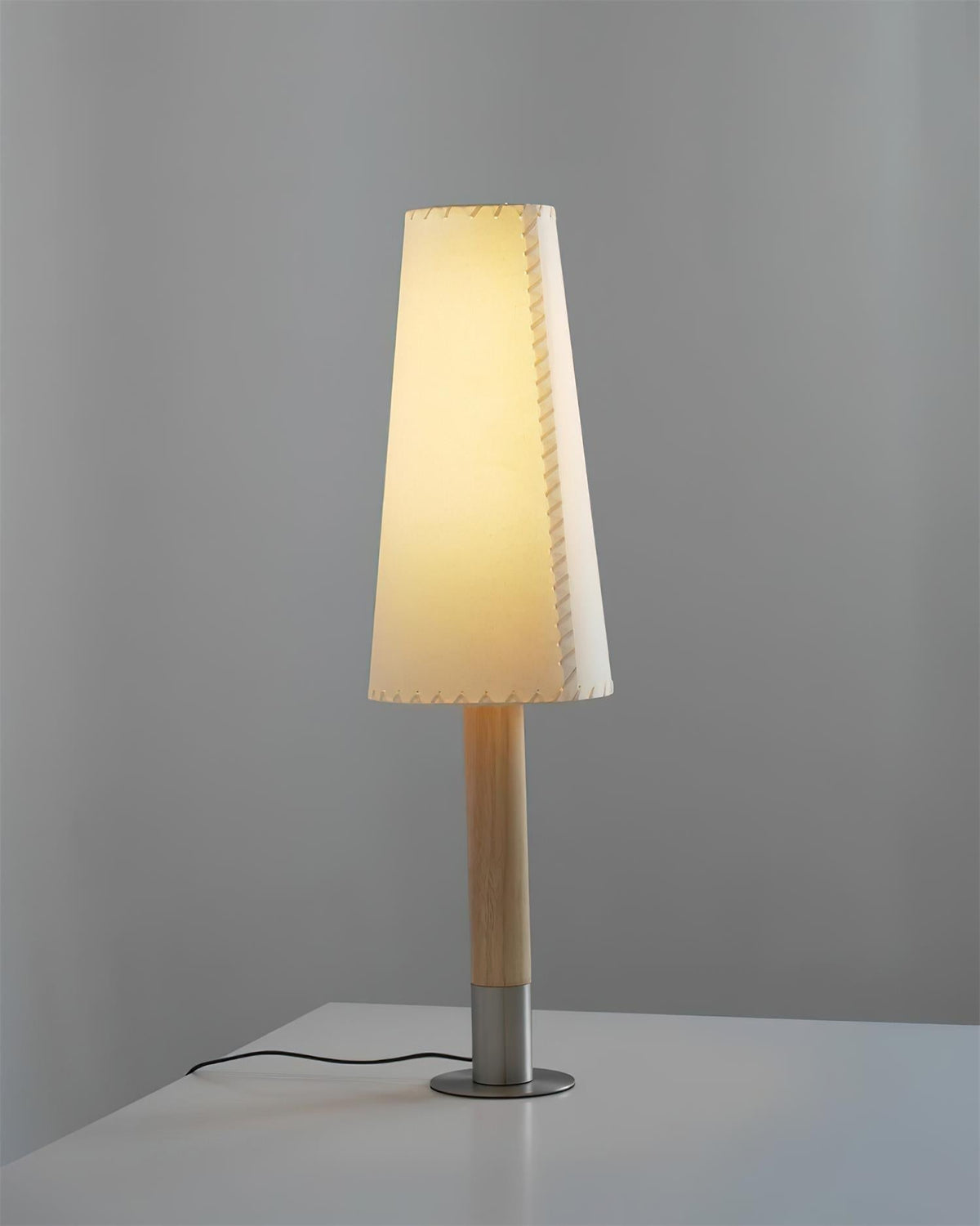 Liorenaya Table Lamp