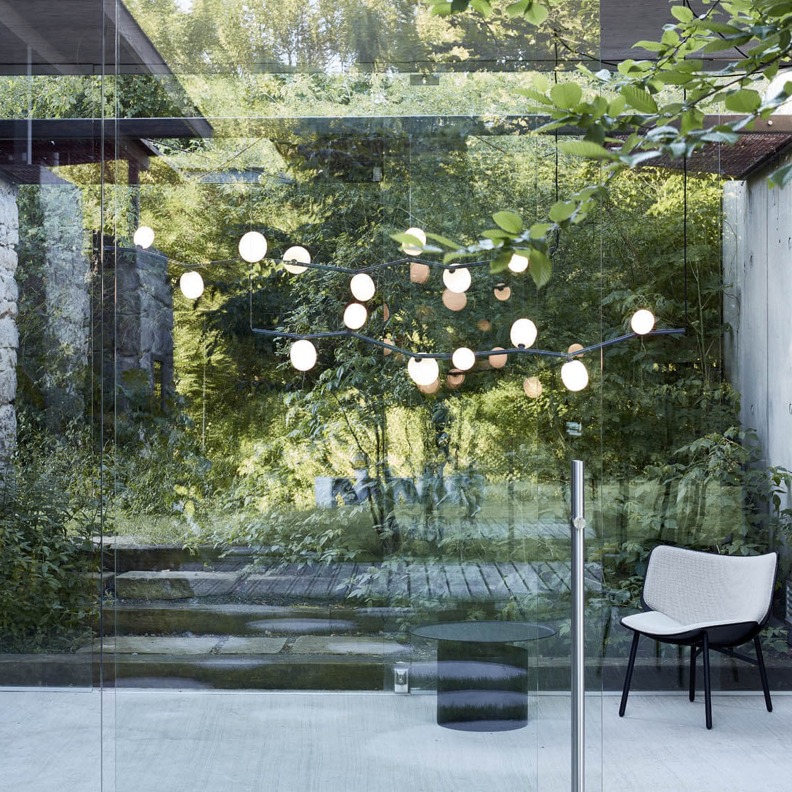 Lioreiella Horizontal Glass Pendant Lamp