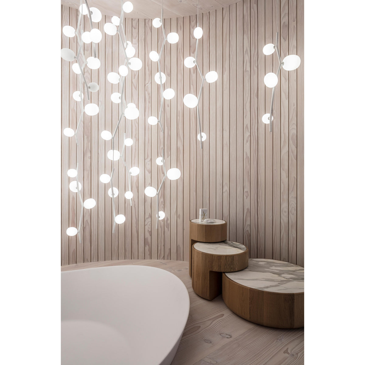 Velirena Vertical Glass Pendant Lamp