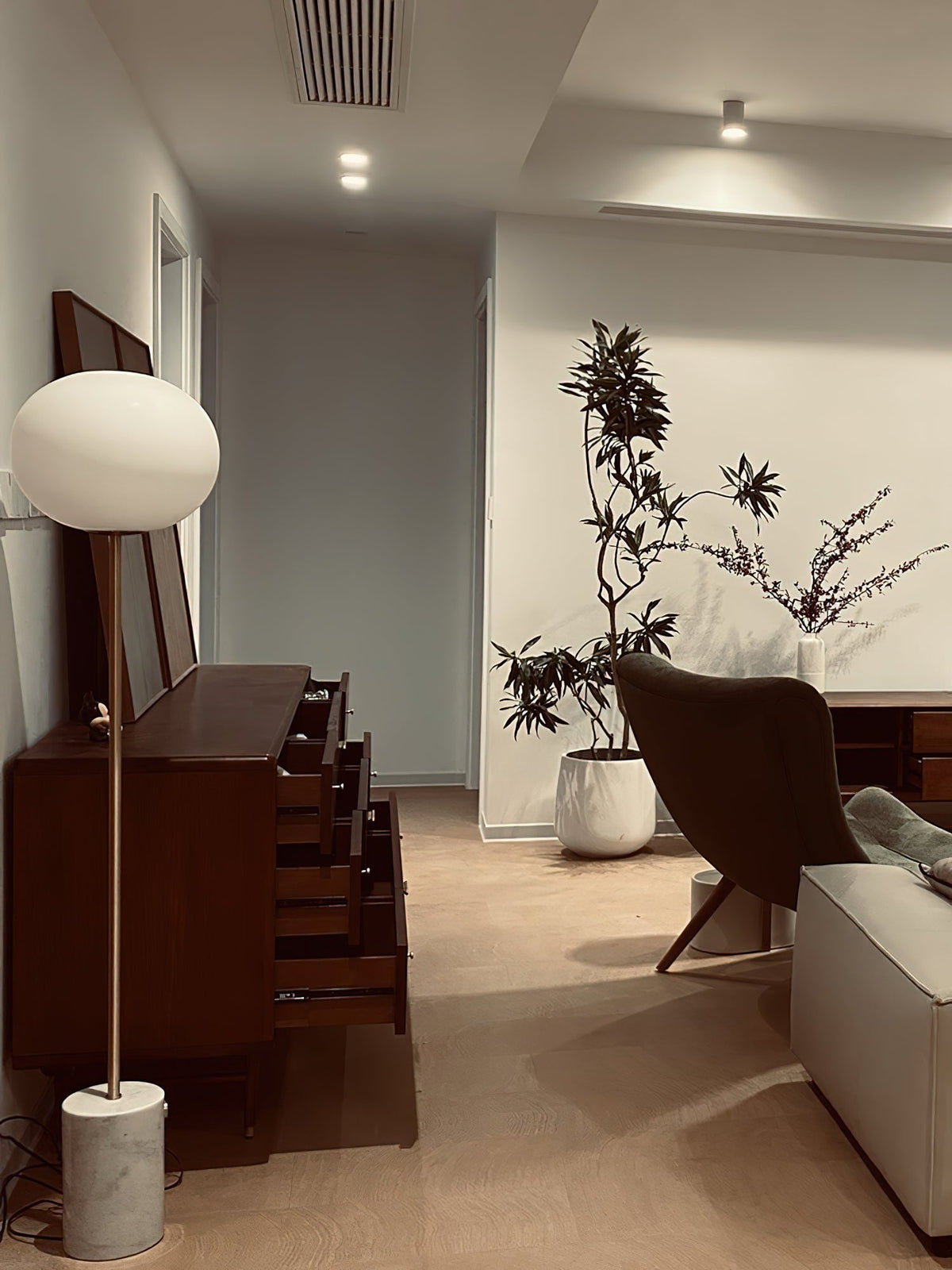Calueria Floor Lamp
