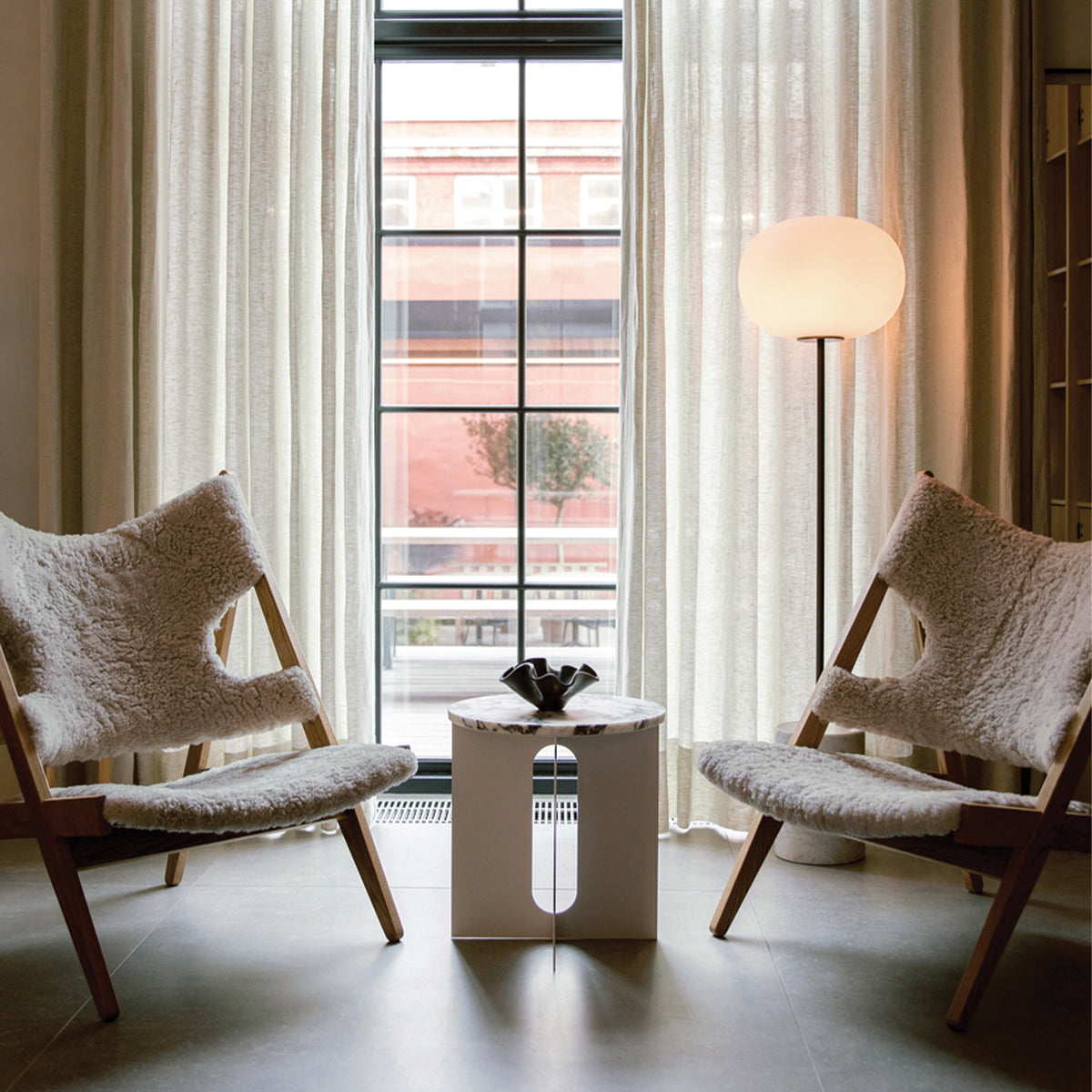 Calueria Floor Lamp