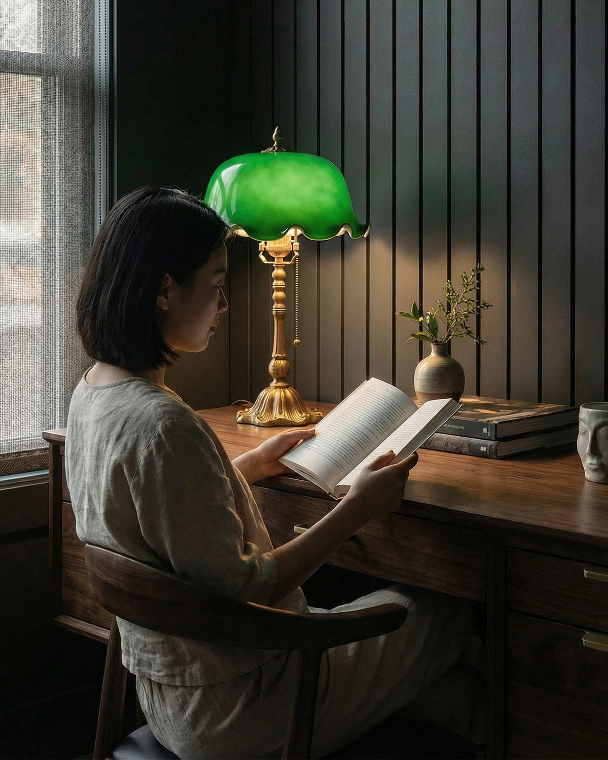 Elaaniella Table Light
