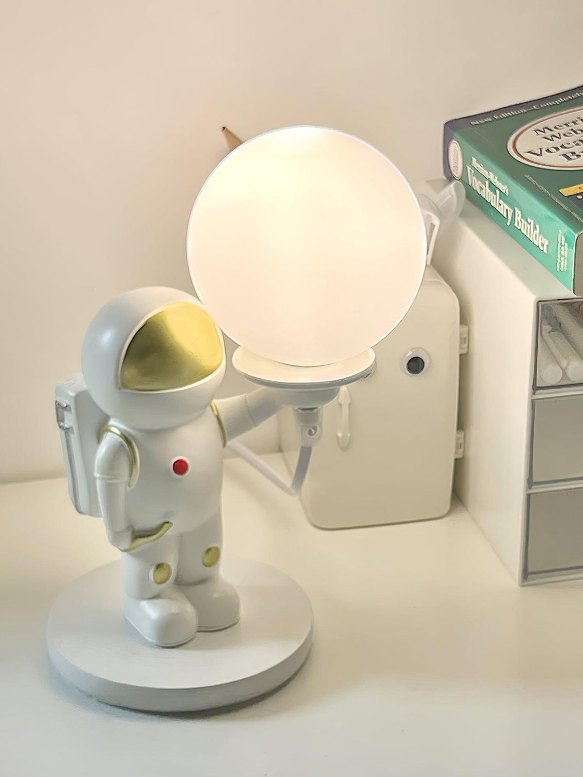 Lioriina Table Lamp