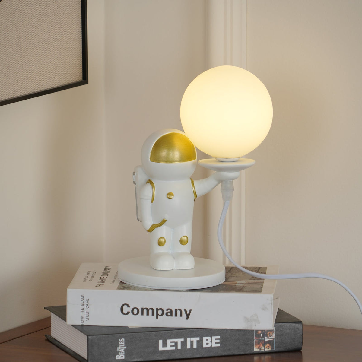 Lioriina Table Lamp