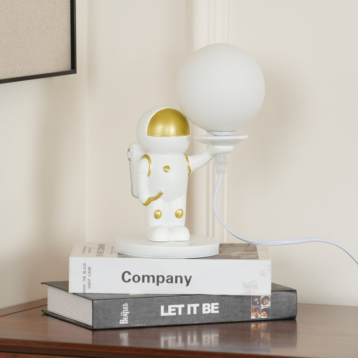 Lioriina Table Lamp