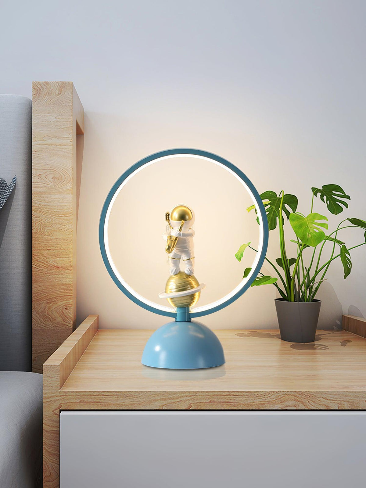 Lioriina Table Lamp