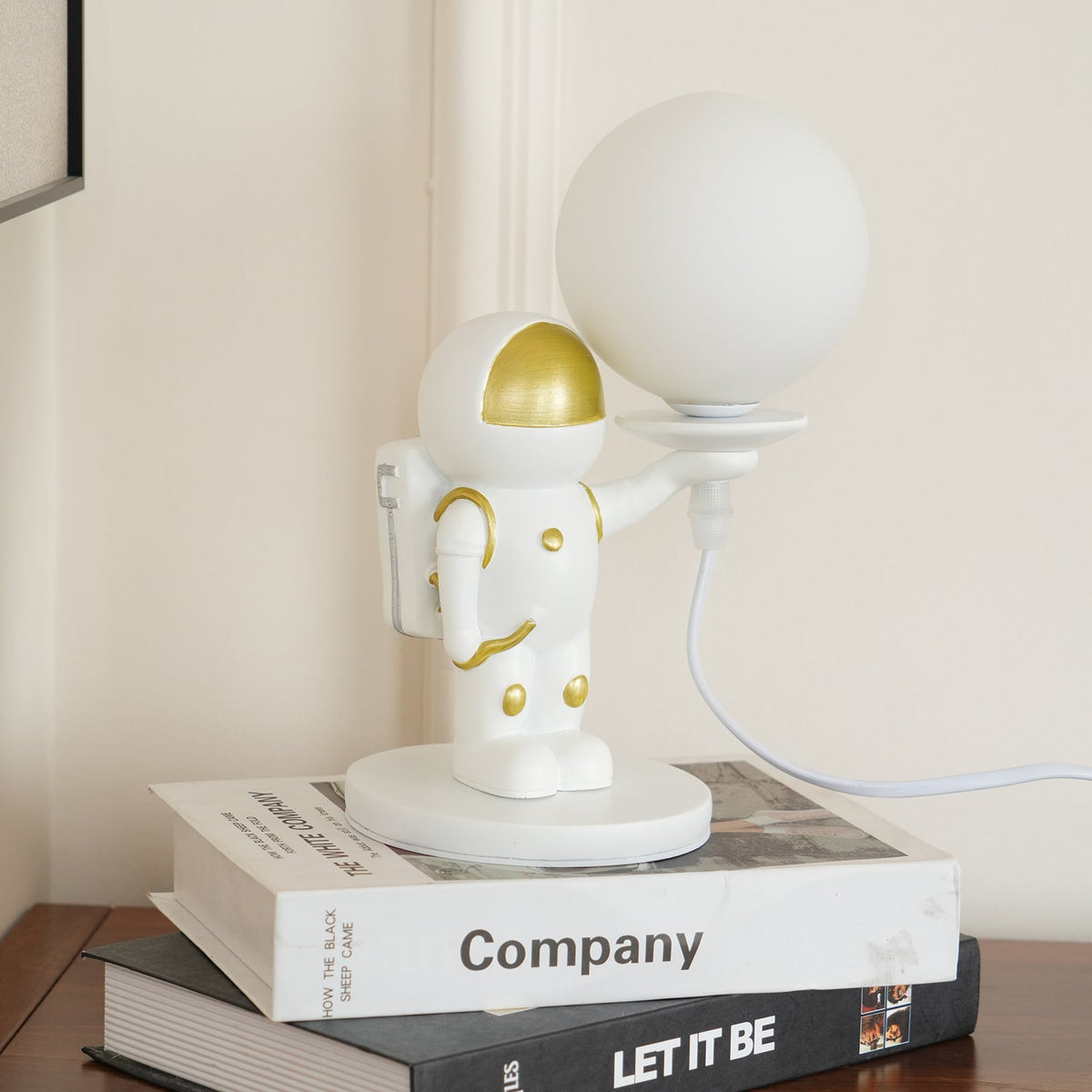 Lioriina Table Lamp