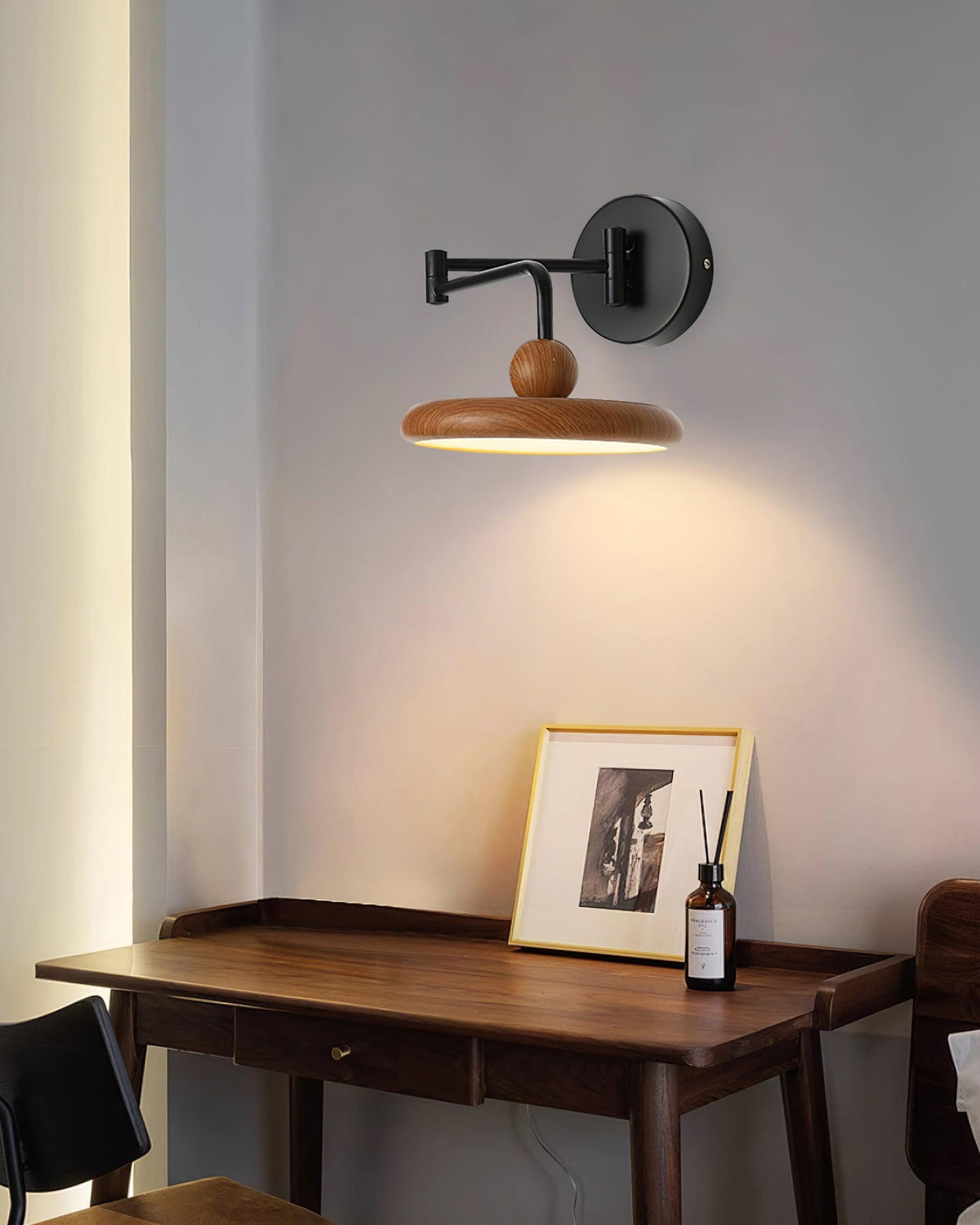 Tavo Wooden Wall Light