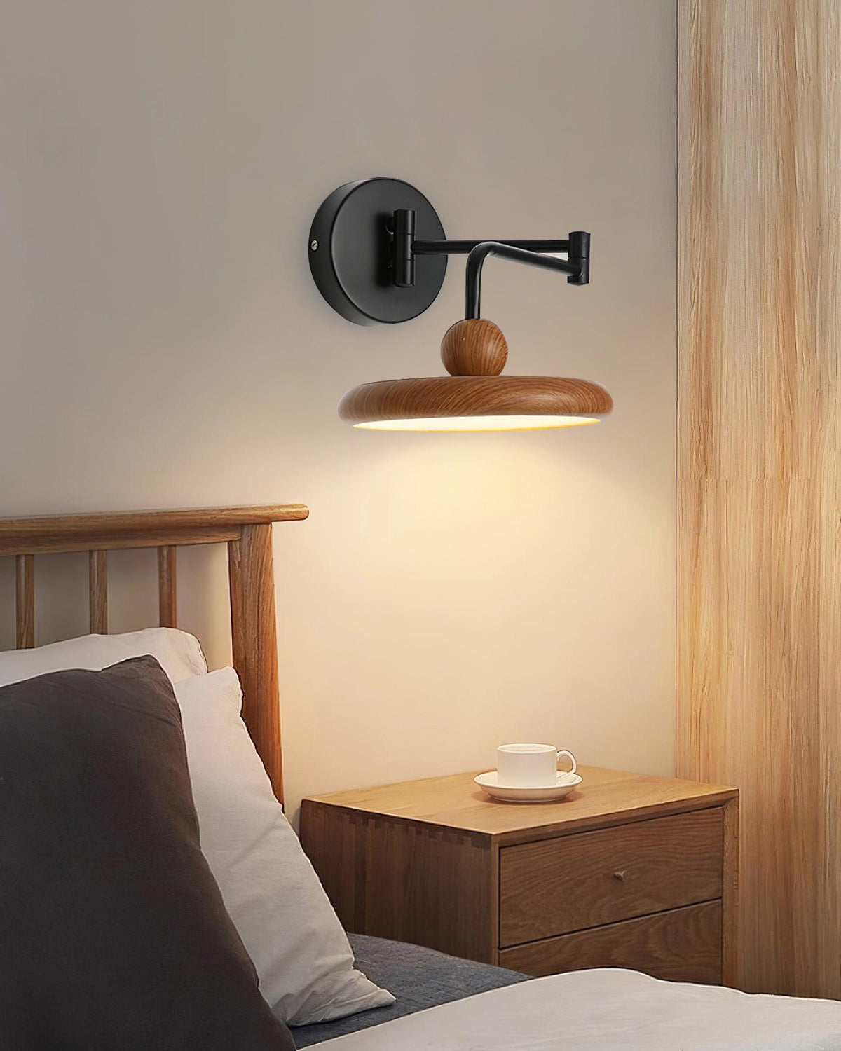 Tavo Wooden Wall Light