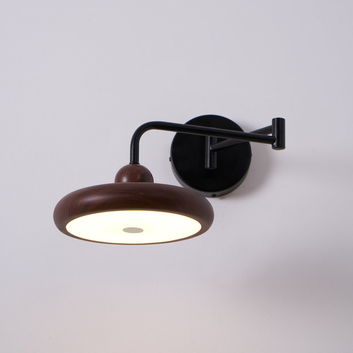 Tavo Wooden Wall Light