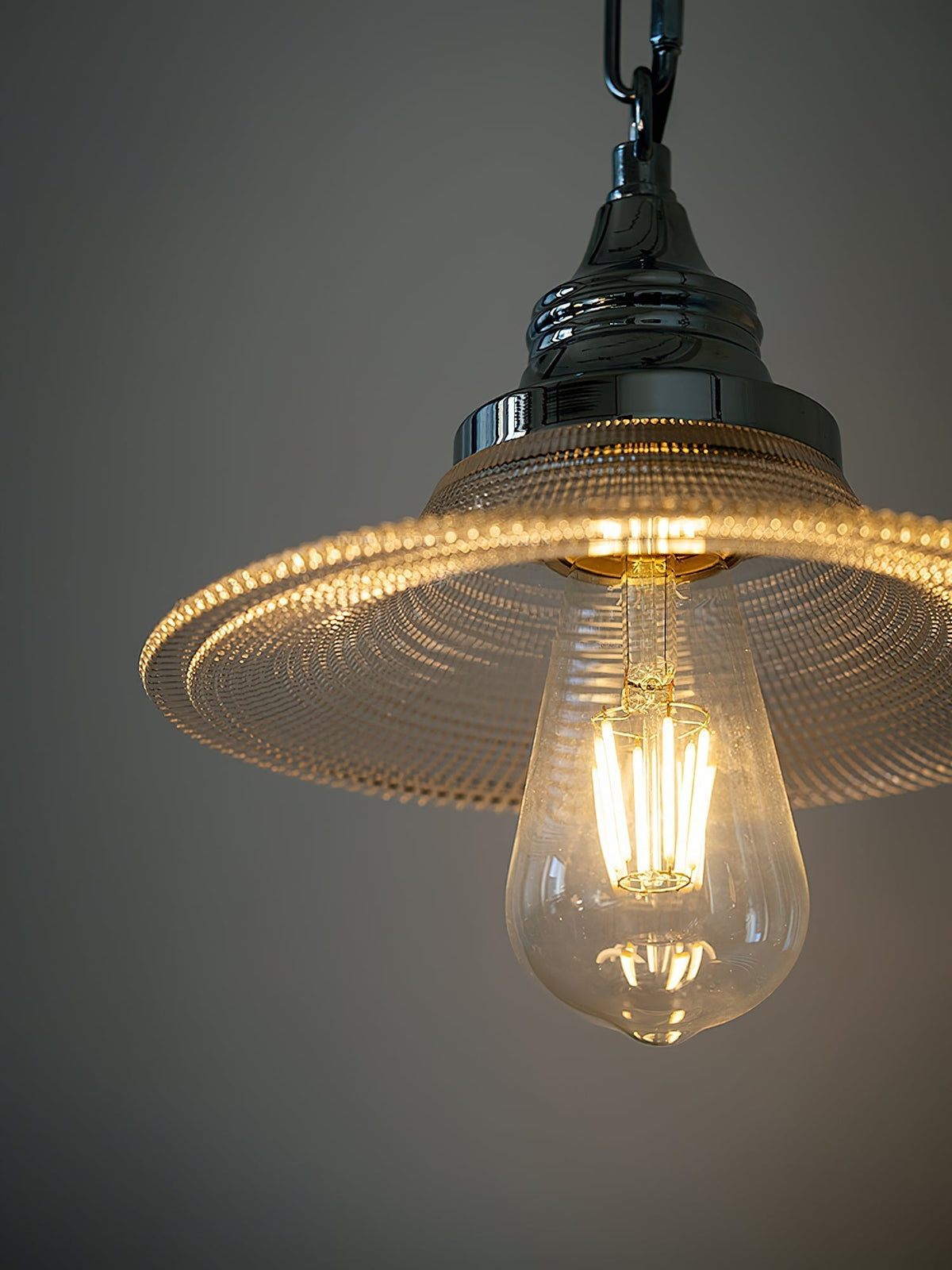 Lumieon Chandelier
