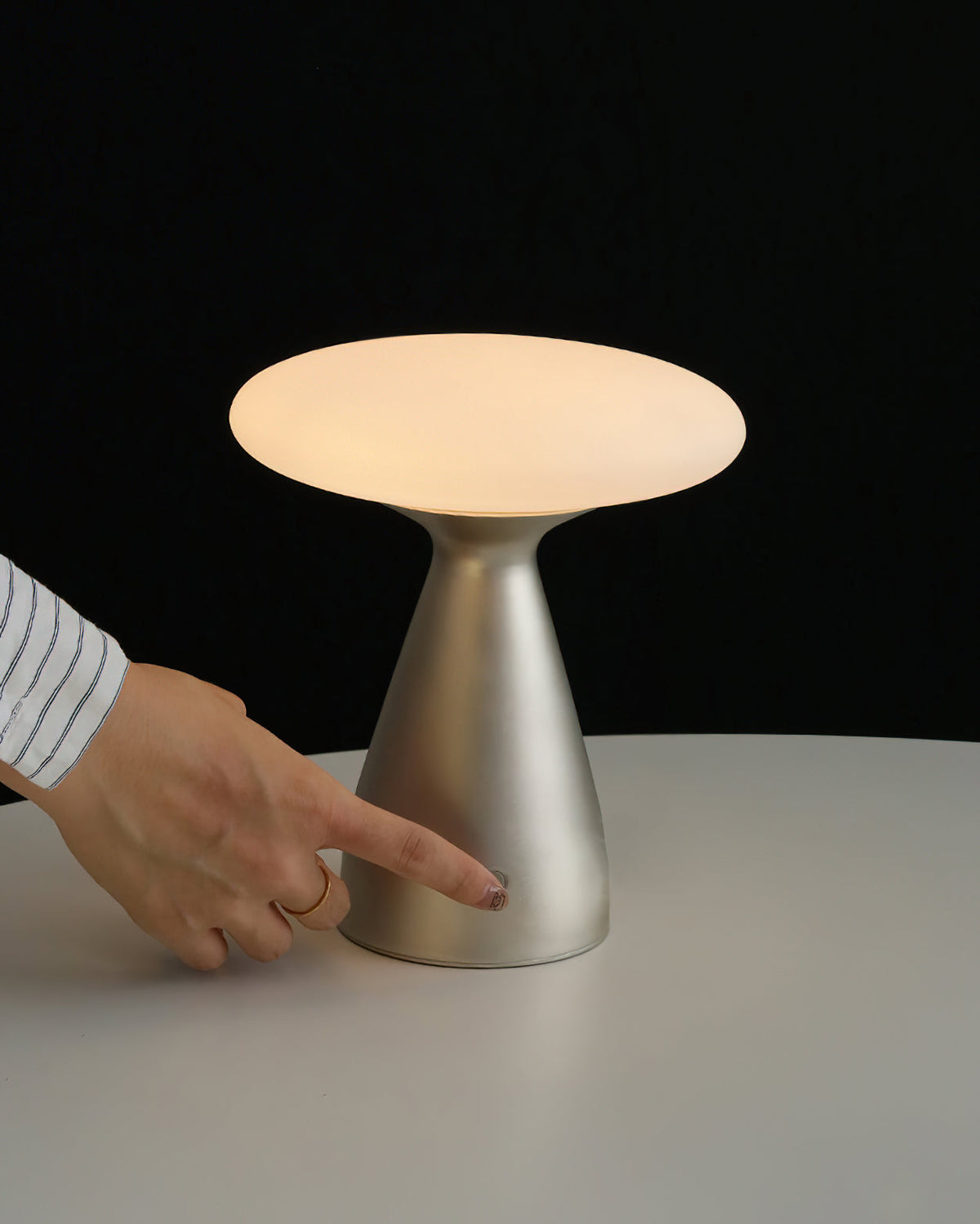 Soriria Table Lamp