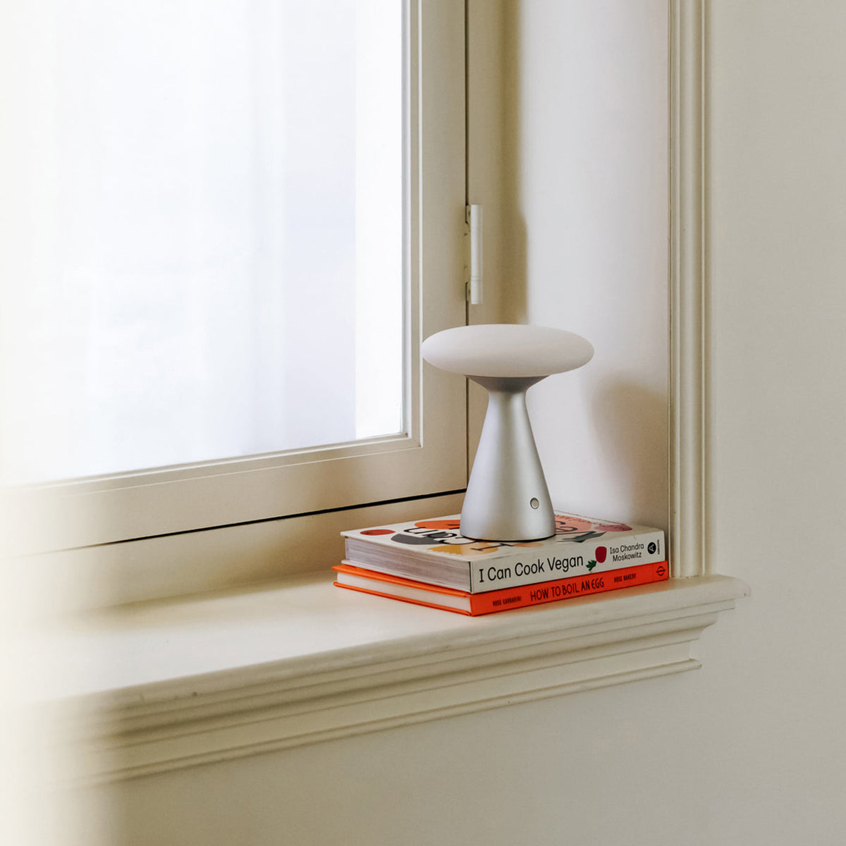 Soriria Table Lamp