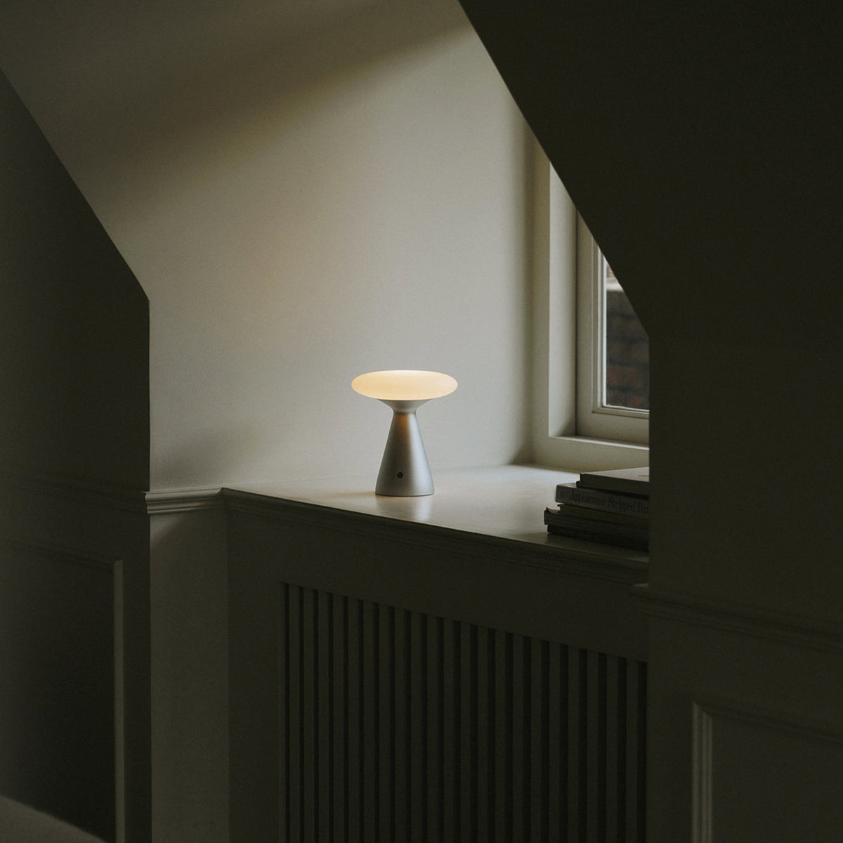 Soriria Table Lamp