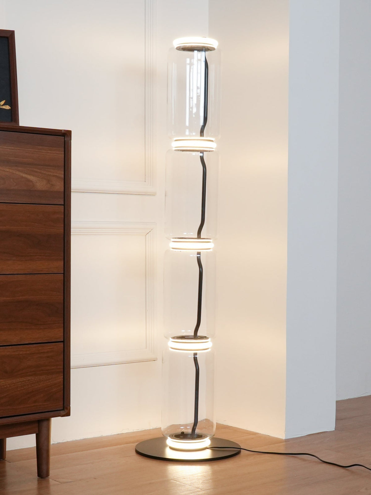 Elaeleria Floor Lamp
