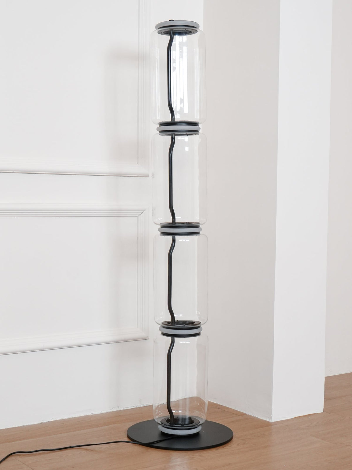 Elaeleria Floor Lamp
