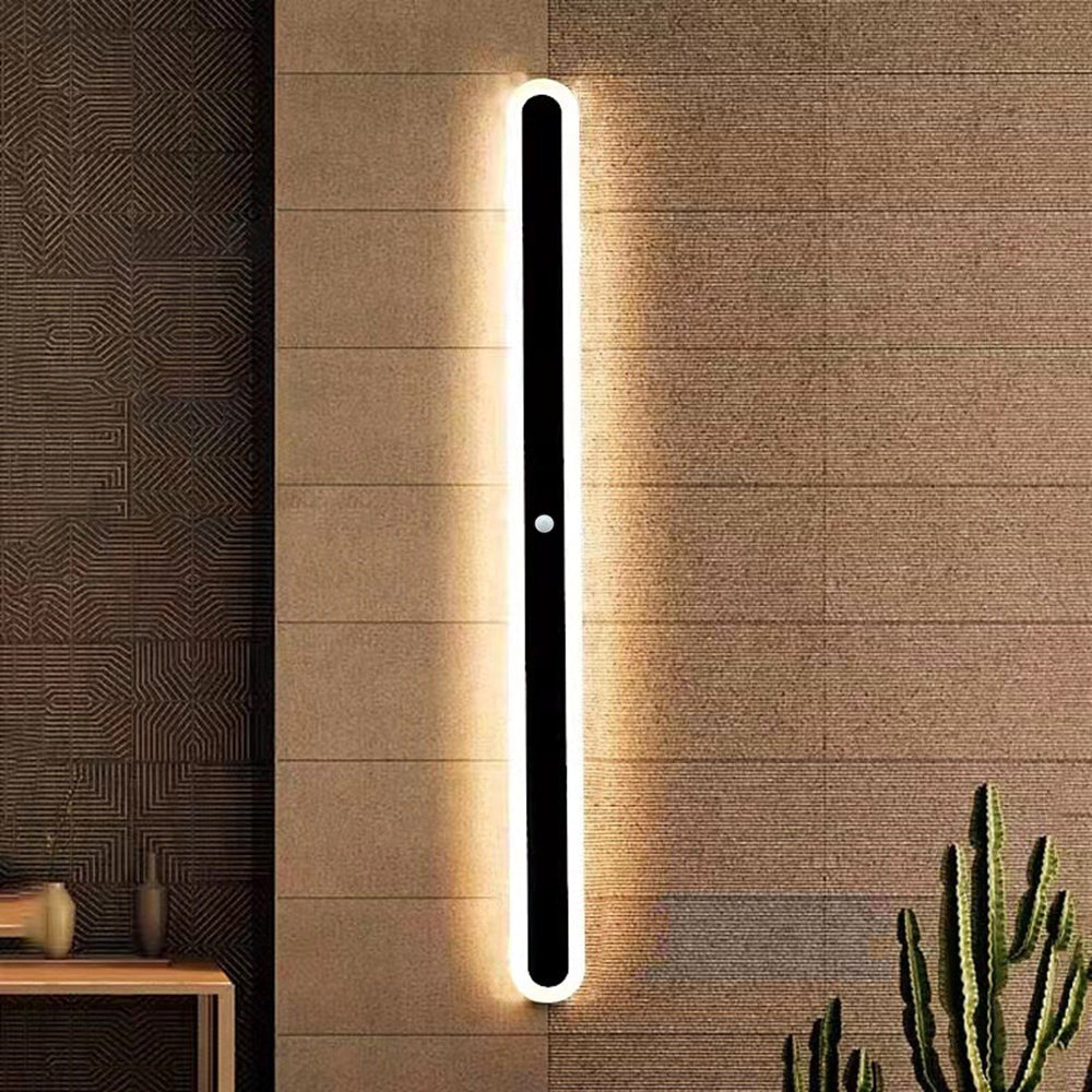 Rio Outdoor Wall Lamp Linear Oval-Neutral Decor