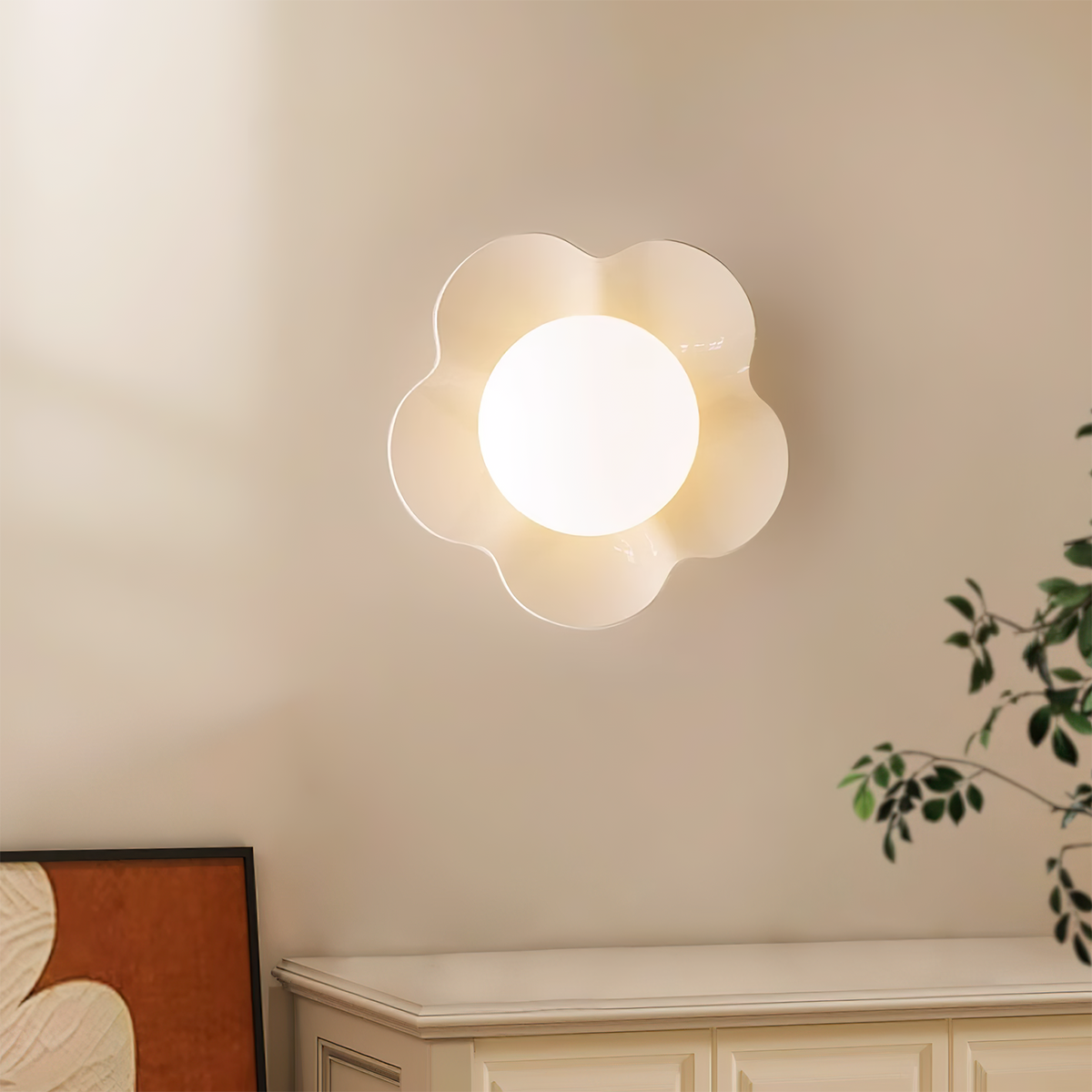 Petalia Wall Lamp