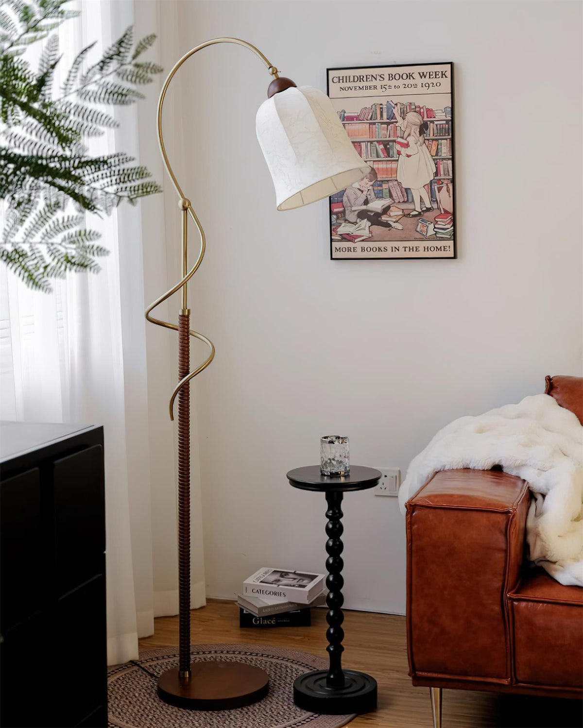 Curvel Floor Lamp