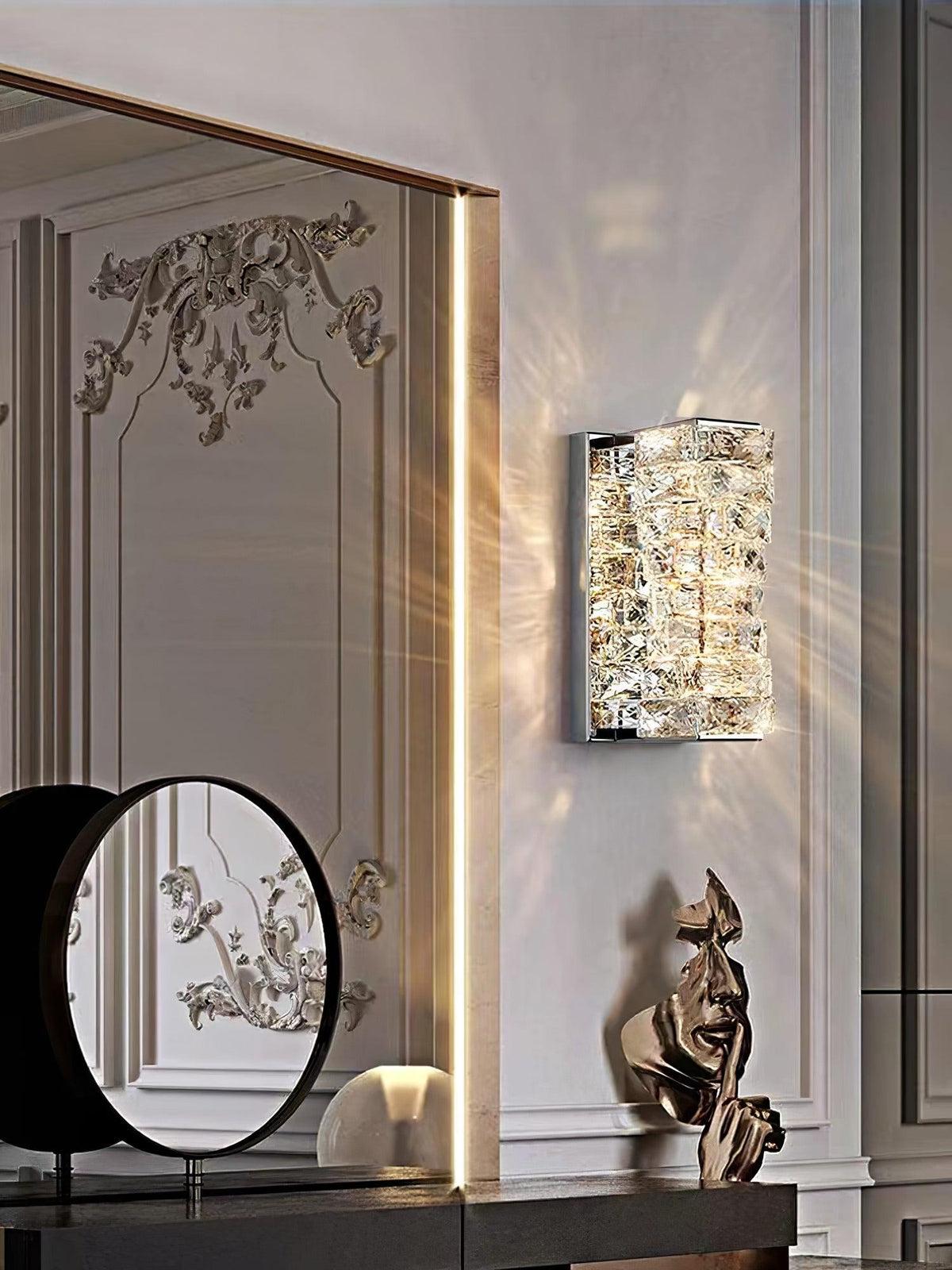 Ilvelia Postmodern Luxury Crystal Wall Light