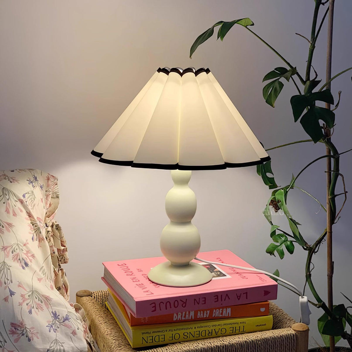 Mirinette Table Lamp