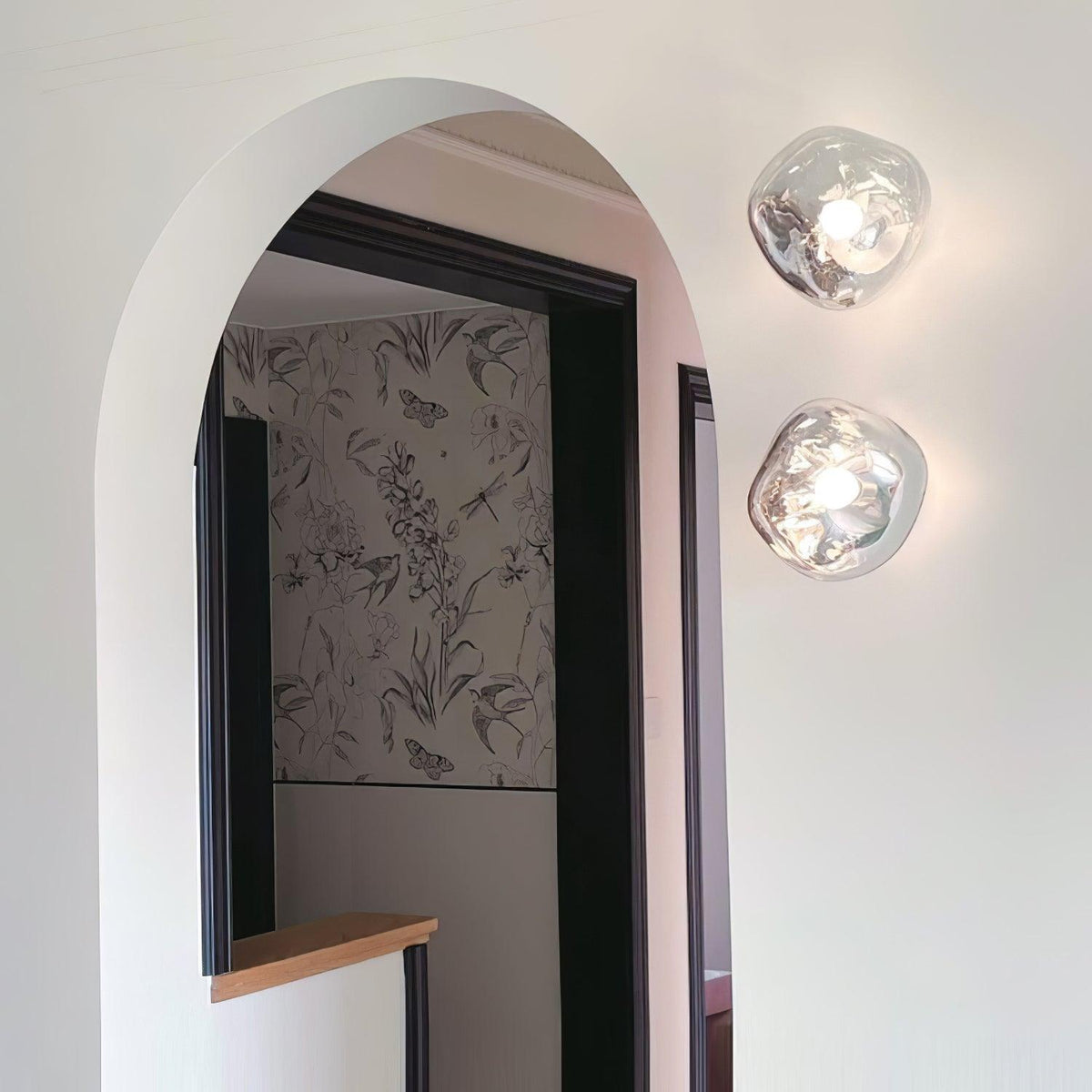 Leni Amber Glass Wall Lamp