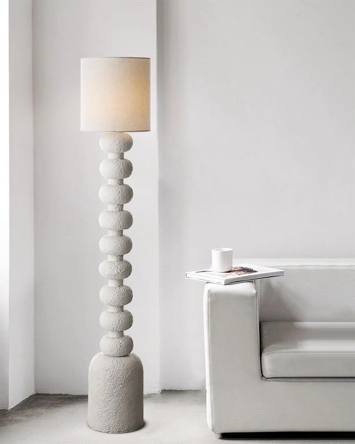 Selalelia Floor Lamp