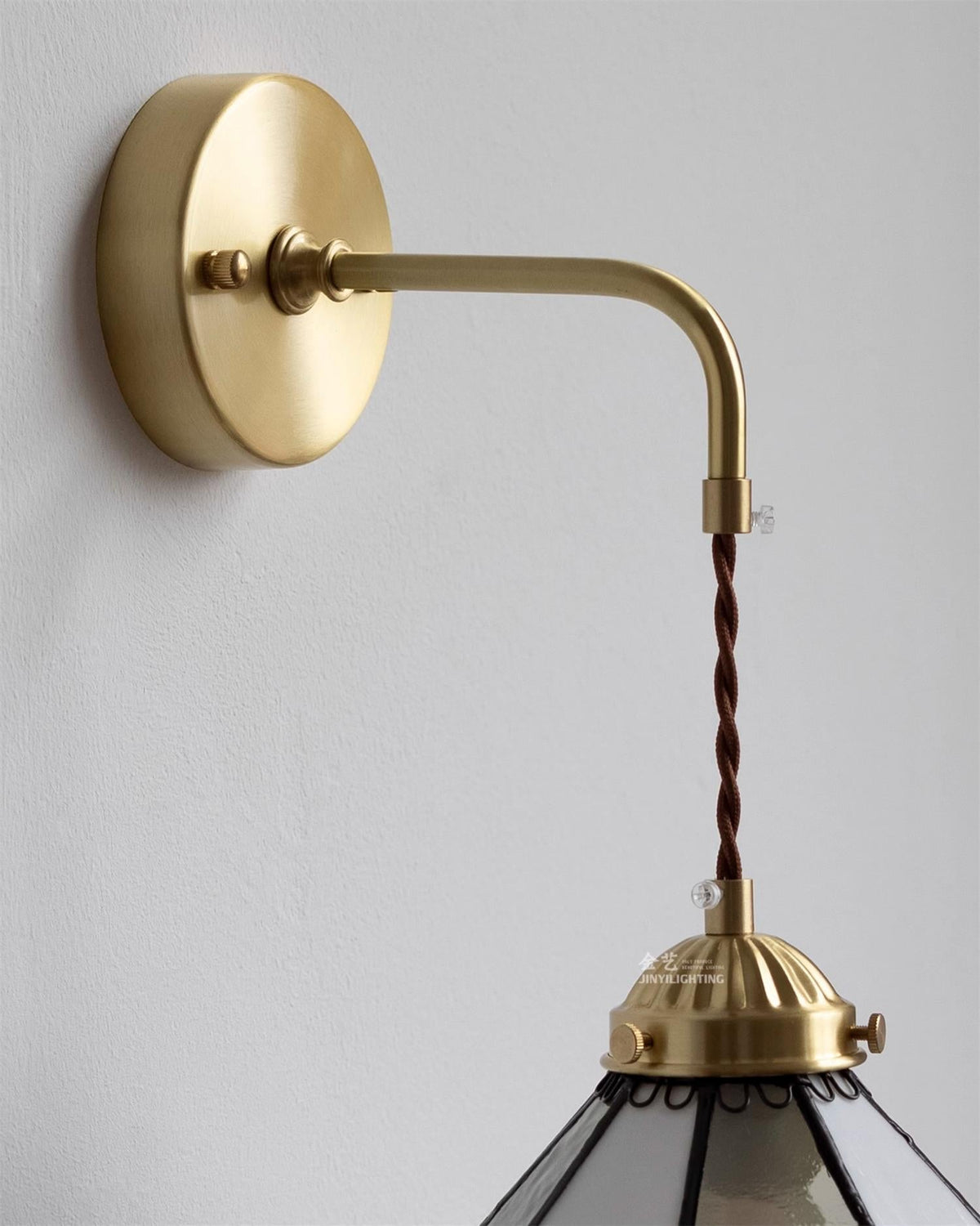 Veyndor Wall Lamp
