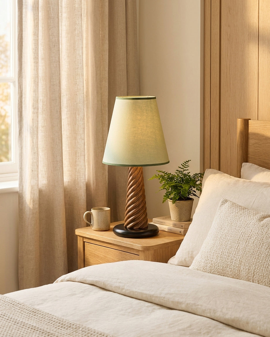 Veluelia Table Light