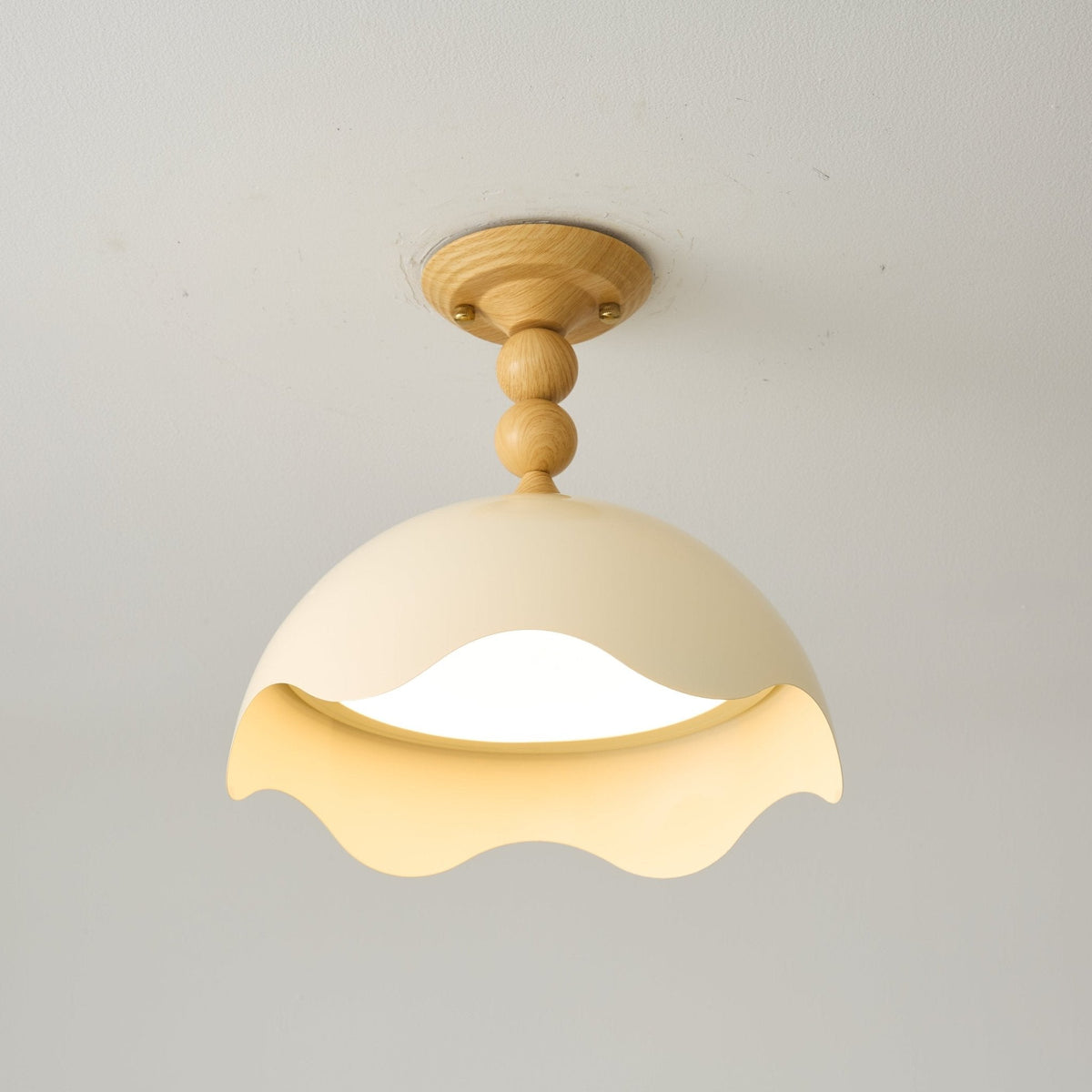 Noriraine Scallop Ceiling Light