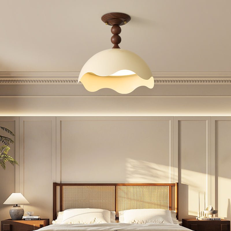 Noriraine Scallop Ceiling Light