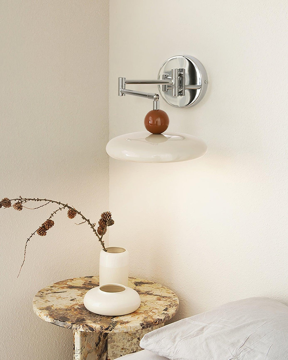 Ovelle Wall Lamp