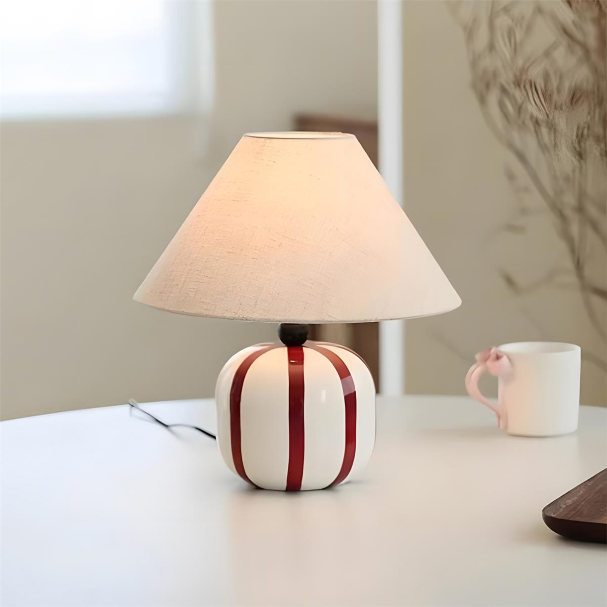 Avenalielle Bliss Table Lamp