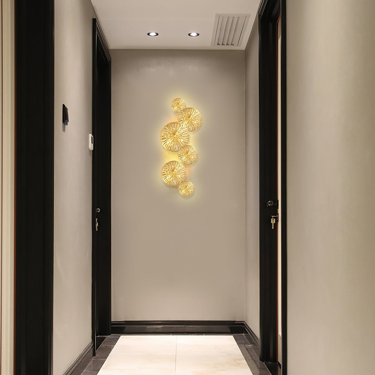 Nesipet Lotus Leaf Wall Sconce