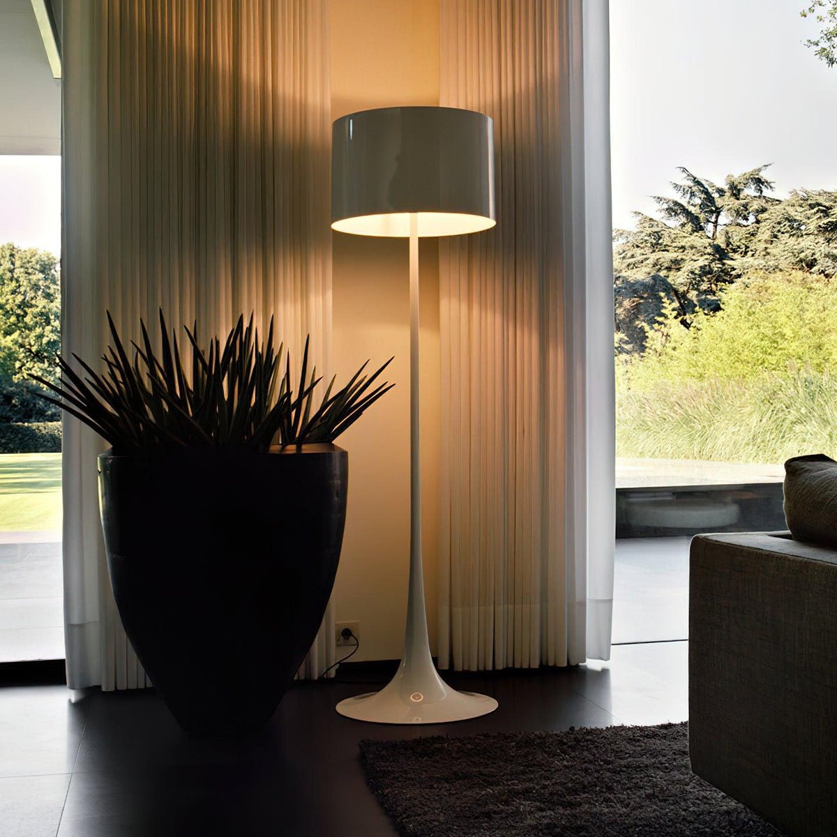 Riveette Floor Lamp