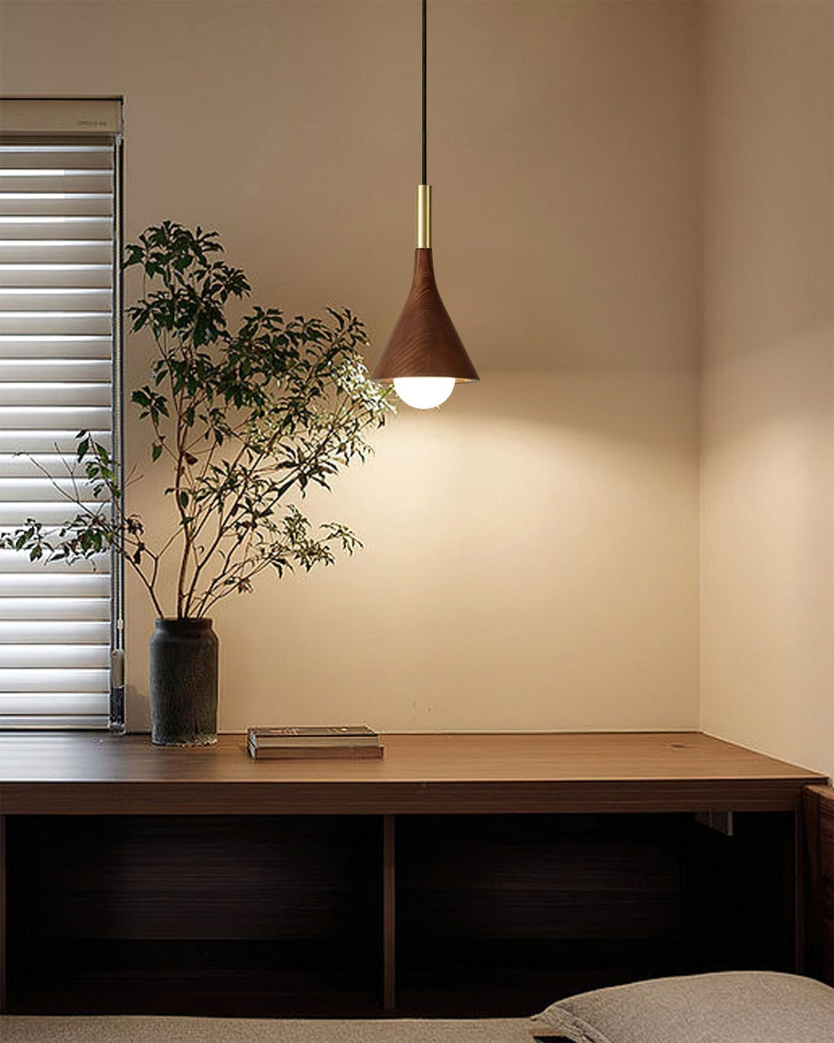 Cedrine Pendant Light
