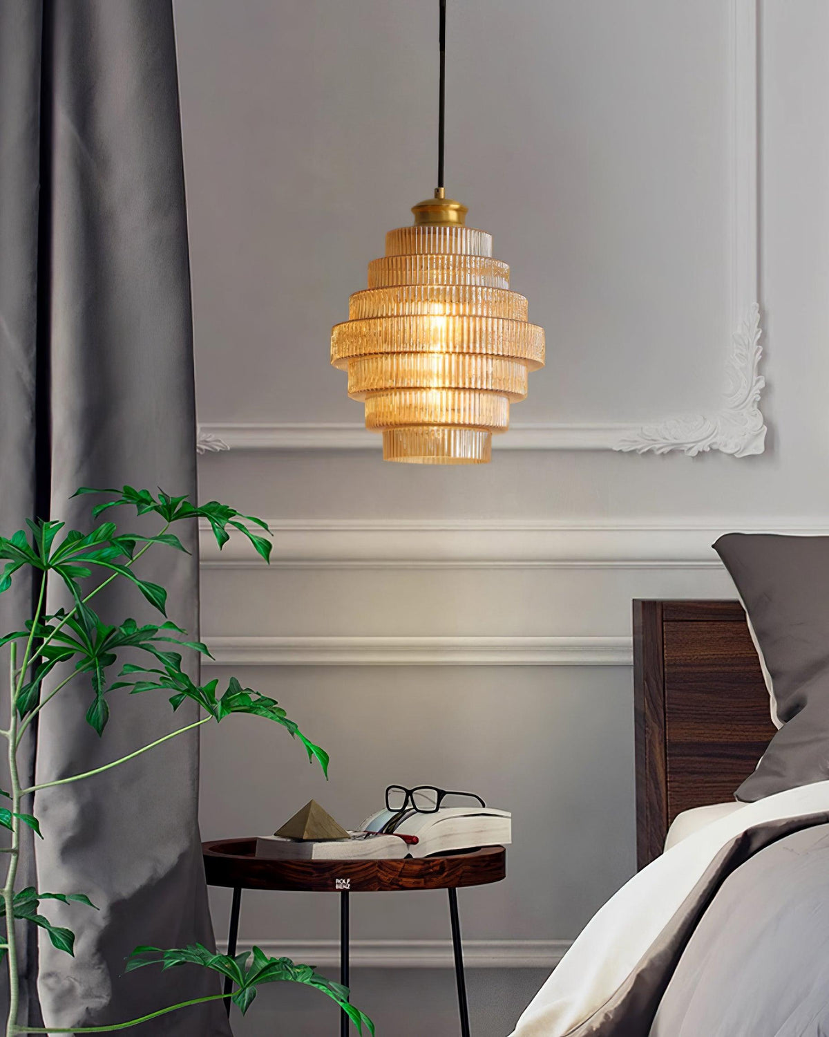 Svena Glass Pendant Lamp