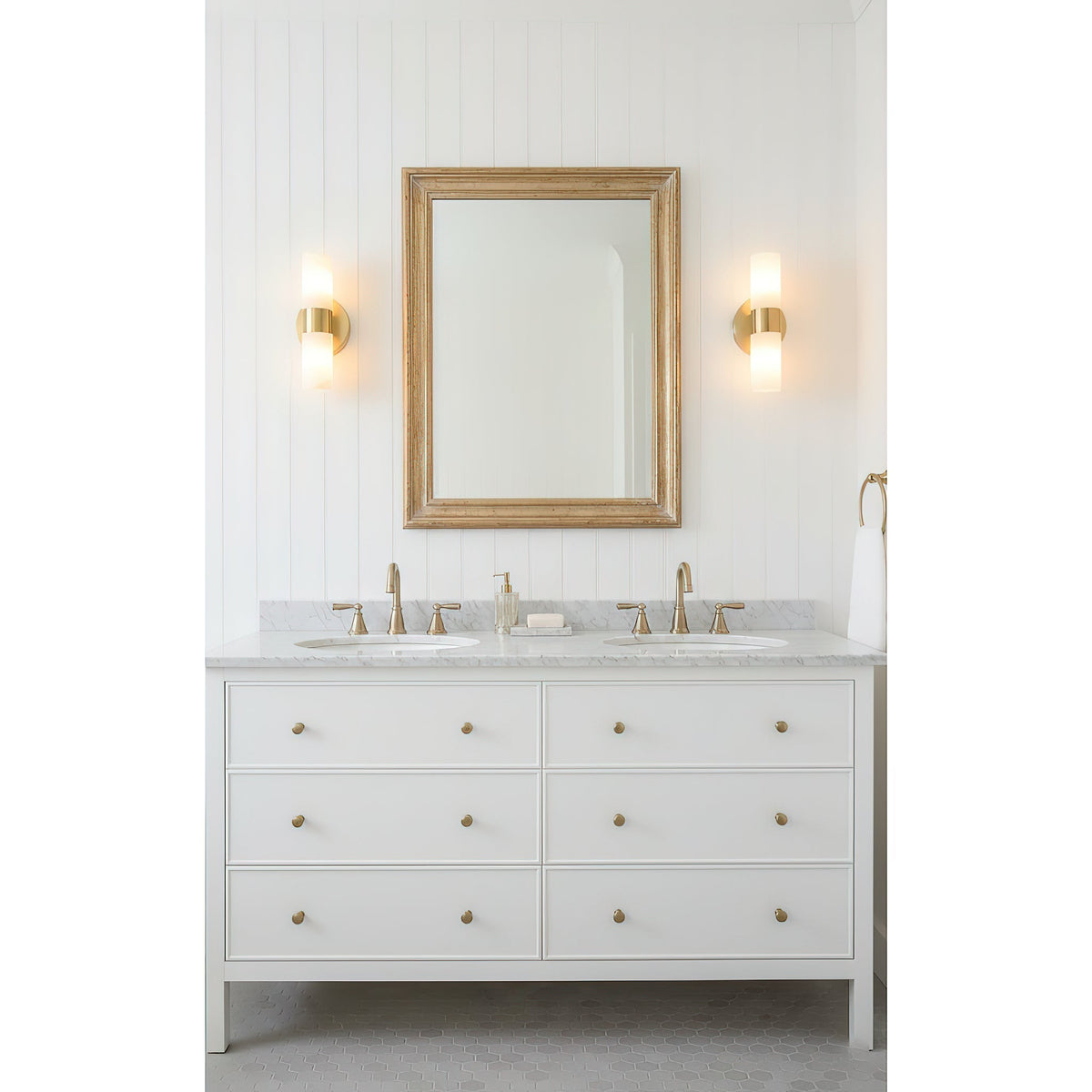 Eirirette Alabaster Wall Lamp